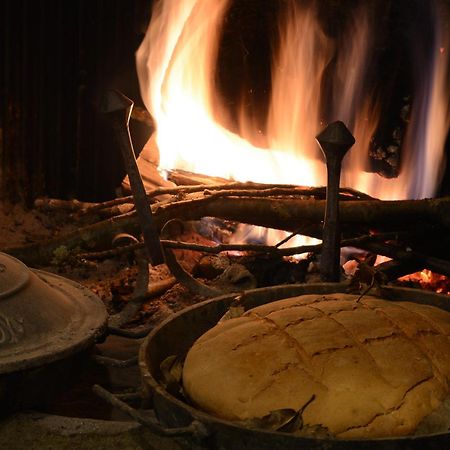 Agriturismo Casa Turchetti Comano  ภายนอก รูปภาพ