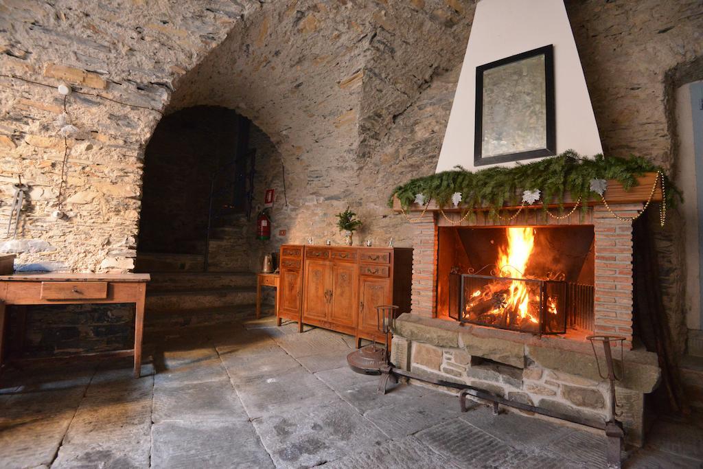 Agriturismo Casa Turchetti Comano  ภายนอก รูปภาพ