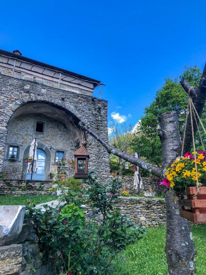 Agriturismo Casa Turchetti Comano  ภายนอก รูปภาพ